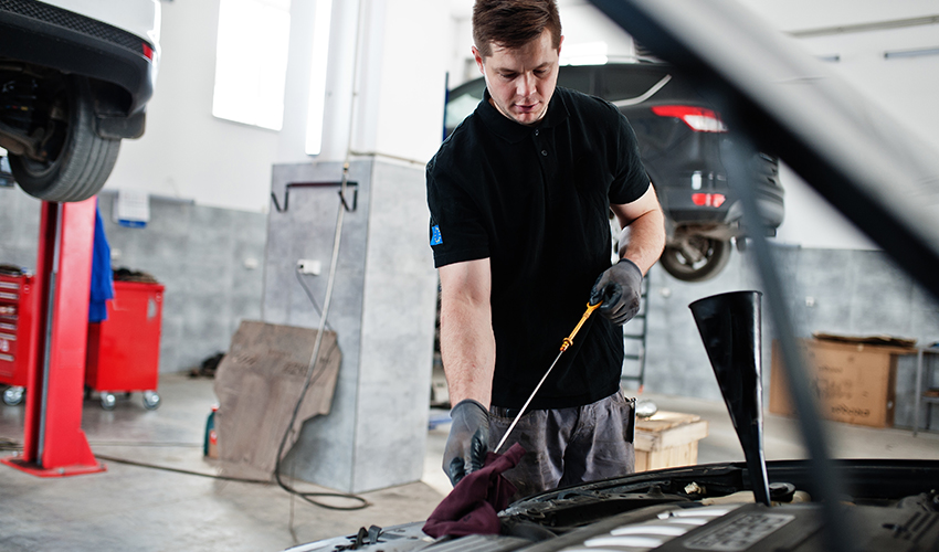 Motor Bakımı ve Düzenli Yağ Değişimi: Aracınızın Ömrünü Uzatın